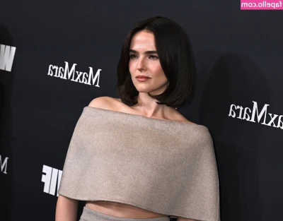 Zoey Deutch [ zoey-deutch-1 ] - happy Wednesday - Humpday 😉