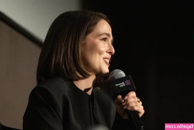 Zoey Deutch [ zoey-deutch-1 ] - Oh hey 💖💖💖💖