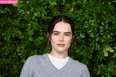 Zoey Deutch [ zoey-deutch-1 ] - baring my thighs and lounging in the clouds, maybe we can make things