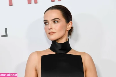Zoey Deutch [ zoey-deutch-1 ] - If you missed the DM:  Sparkly Bodysuit set is here! 28 photos and 8