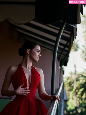 Zoey Deutch [ zoey-deutch-1 ] - Have you been naughty this weekend? 🤫