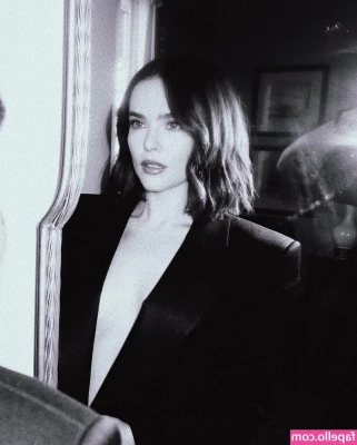 Zoey Deutch [ zoey-deutch-1 ] - Thank you for 5k likes, and Top 13%💗💗💗 I love my