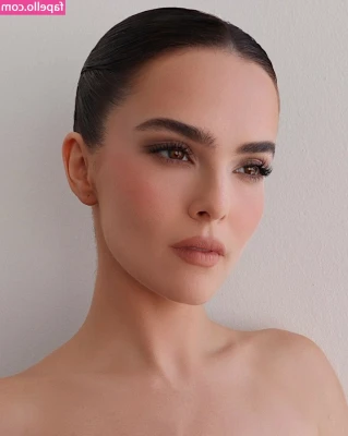 Zoey Deutch [ zoey-deutch-1 ] - ⭐️This isn’t my only throne.⭐️