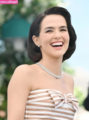 Zoey Deutch [ zoey-deutch-1 ] - 