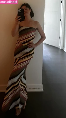 Zoey Deutch [ zoey-deutch-1 ] - 🚨Here you go! 🥺🙈🍑 - now that I’ve shown you what I’ve