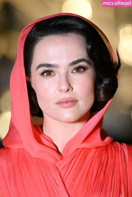 Zoey Deutch [ zoey-deutch-1 ] - Listen to me moan as I get fucked by this fake bbc   I wish it was