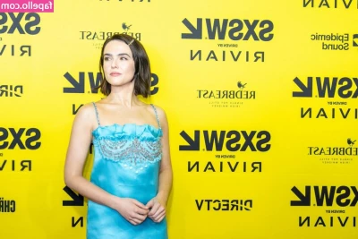 Zoey Deutch [ zoey-deutch-1 ] - Felix Argyle pt. 2 & 3