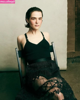 Zoey Deutch [ zoey-deutch-1 ] - Let s have some fun