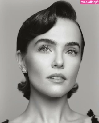 Zoey Deutch [ zoey-deutch-1 ] - Taking custom request all weekend