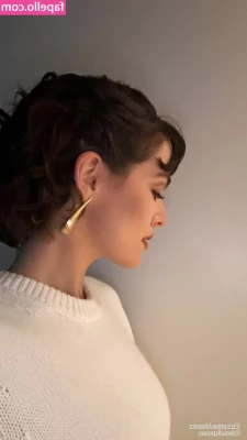 Zoey Deutch [ zoey-deutch-1 ] - Happy Hump Day  bend me over the couch sir