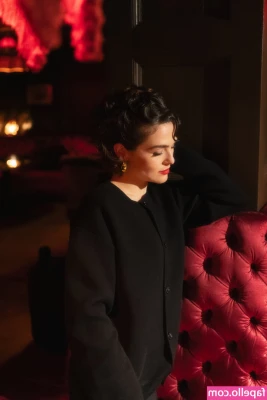 Zoey Deutch [ zoey-deutch-1 ] - You won t want to miss out on this   I took so many sexy videos of us