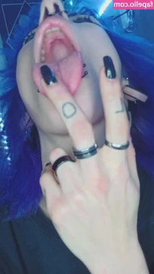 Long Tongue Fetish [ long-tongue-fetish ] - Just a short hello from my dick to you😉🍆