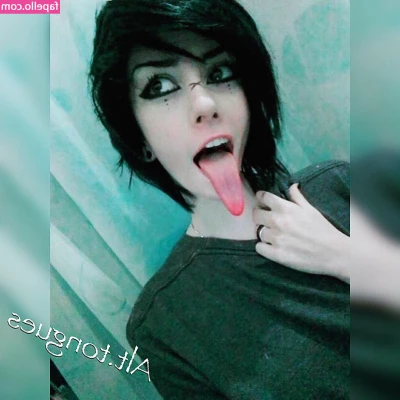 Long Tongue Fetish [ long-tongue-fetish ] - Just wanted to post up some of my different outfits from the last
