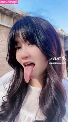 Long Tongue Fetish [ long-tongue-fetish ] - Ayyyyy