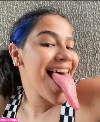 Long Tongue Fetish [ long-tongue-fetish ] - Adoro la lenceria negra