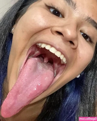 Long Tongue Fetish [ long-tongue-fetish ] - I liked this video the best  pov baby