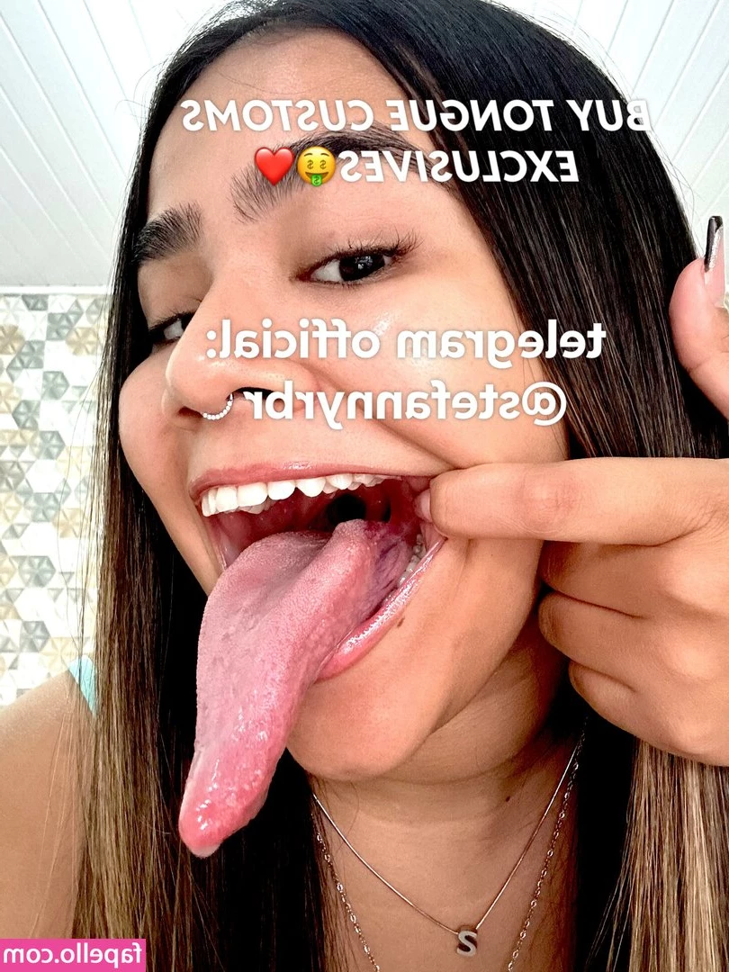 Long Tongue Fetish [ long-tongue-fetish ] - That time Maximo fucked like I was his doll 😋🥵 Have you seen