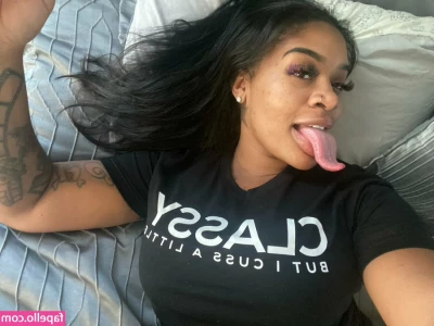 Long Tongue Fetish [ long-tongue-fetish ] - Bored at work