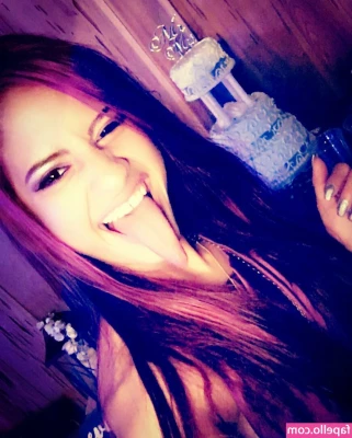 Long Tongue Fetish [ long-tongue-fetish ] - Cant wait til my ass looks even fatter