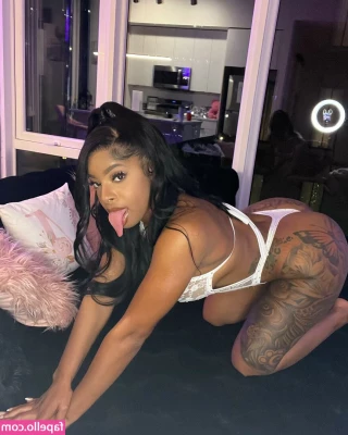 Long Tongue Fetish [ long-tongue-fetish ] - Slowly edge yourself closer and closer, embrace the tease. 🔥🔥