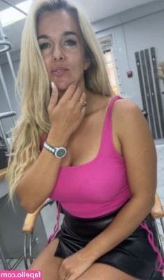 Oksana Mishyna [ oksana-mishyna ] - I got this tiny bikini to make facesitting videos :)