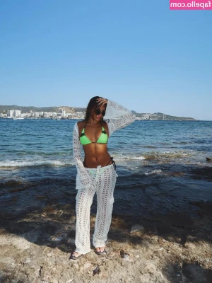 Avani Gregg [ avani-gregg ] - We love those nice and big boobies!😍♥️