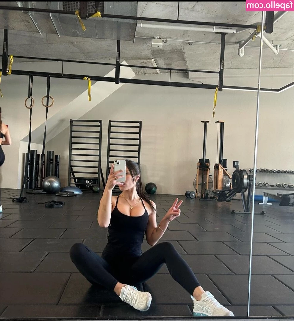 Madison Cortesano [ madison-cortesano ] - Show of Strength