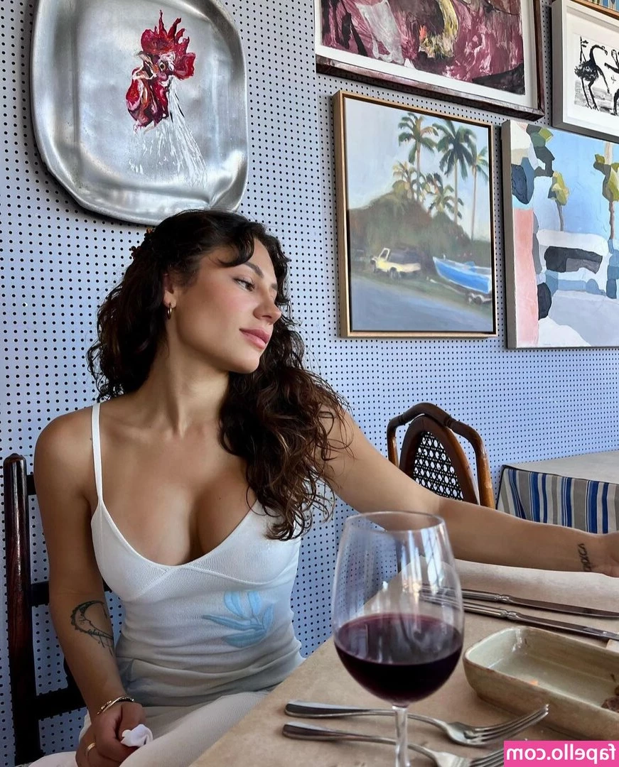 Madison Cortesano [ madison-cortesano ] - I'll never get over how much I fuckin love that my cunt literally has