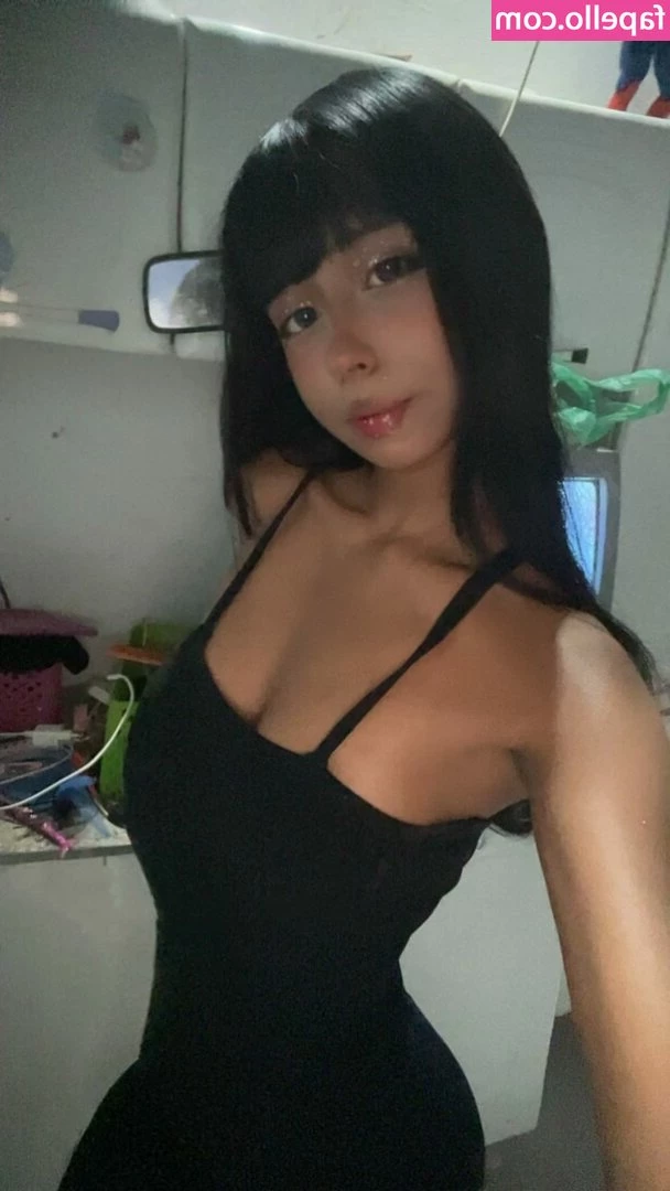 mimiesquisitinha - Do you see anything you like baby  Tell me what s your favorite