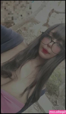 mimiesquisitinha - Sitting pretty