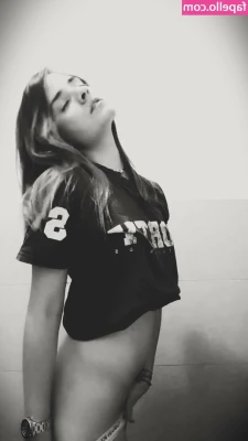Maripaez [ maripaez-1 ] - this picture is so damn sexy