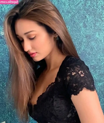 Akanksha Sharma [ akanksha-sharma ] - Do you like my tan?