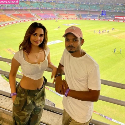 Akanksha Sharma [ akanksha-sharma ] - A good way to end the weekend