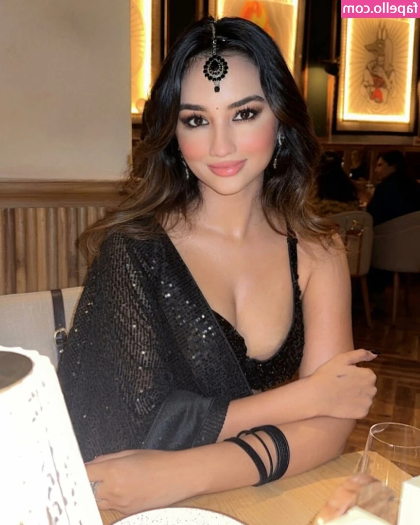 Akanksha Sharma [ akanksha-sharma ] - Do you like my tits?😜