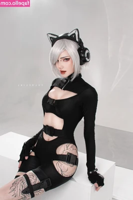 felvelial - Looking for a new content boyfriend 😋😋😋😋