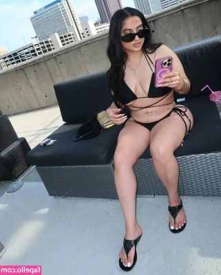 Sej Mehra [ sej-mehra ] - I love walking around naked 😈