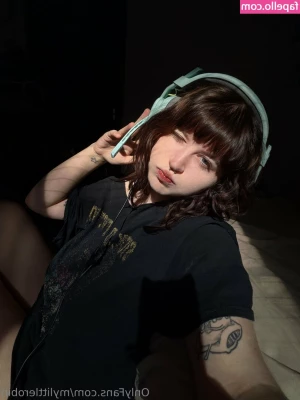 mylittlerobin [ mylittlerobin-1 ] - ☁️✨ You wake up to find yourself in heaven ☁️✨  I'm an