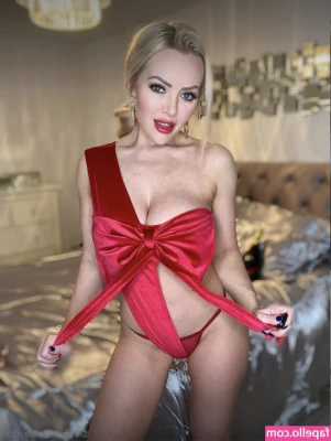 Hannah Claydon [ hannah-claydon-8 ] - Leather Lady 🖤