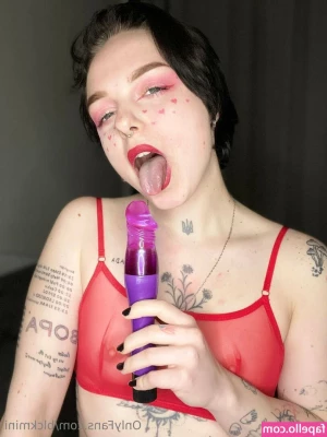 blckmini - Would you endure strict bondage for such a reward? ;)