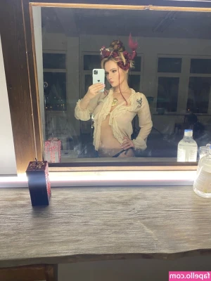 Jannet In Cosplay [ jannet-in-cosplay ] - look in your inbox....🥰