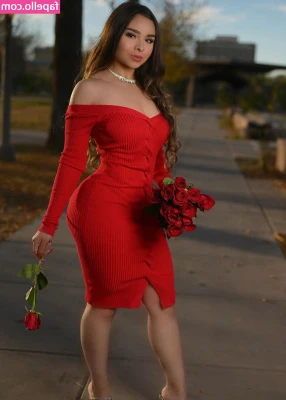 Vanessa Cahue [ vanessa-cahue ] - Sexy summer walks ☀️😜