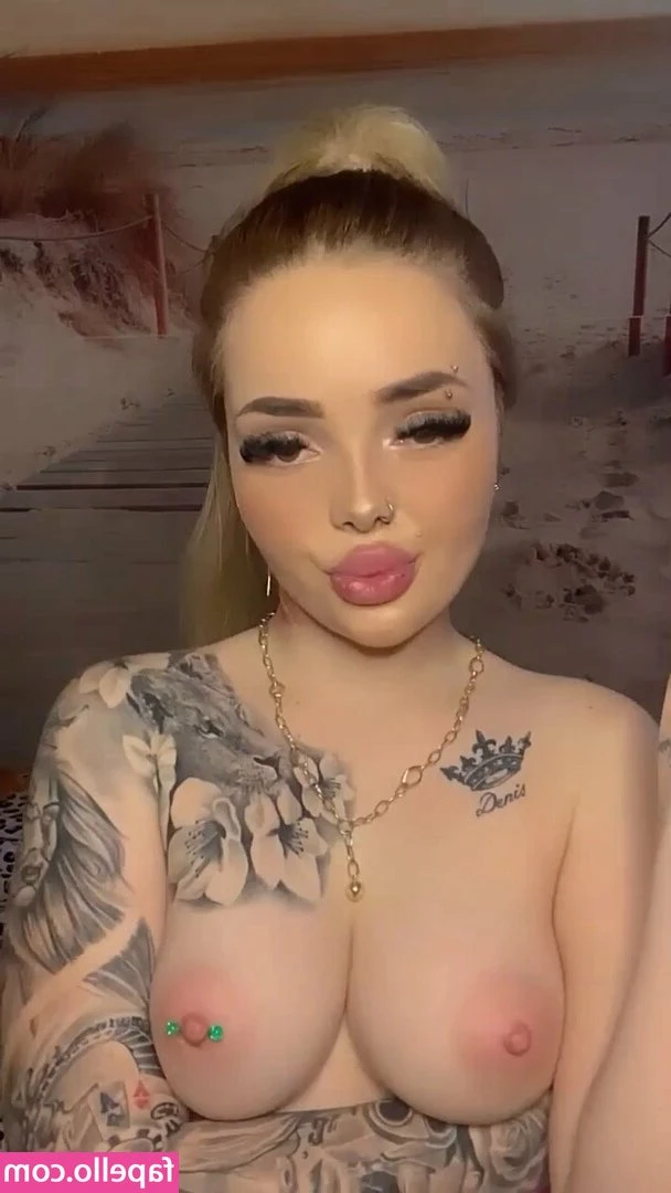 elif_00o [ elif-00o ] - What do you like seeing more of? My Titties or My Blowjobs? Please