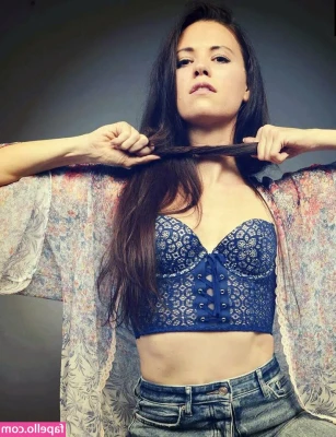 Meredith Garretson [ meredith-garretson ] - I'm feeling better...go to "DanniOnline.com" and find me "LIVE ON