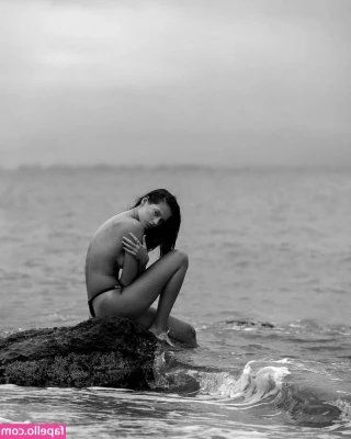 Taya Brooks [ taya-brooks ] - I will miss the summer days 😥 🌞