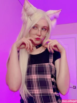Kawaii Fox Tyan [ kawaii-fox-tyan ] - Got any big plans for your Labor Day?? 😈