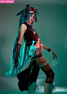 Kawaii Fox Tyan [ kawaii-fox-tyan ] - Can I be your very own personal whore? Sext me baby.