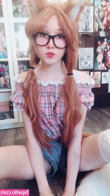 Kawaii Fox Tyan [ kawaii-fox-tyan ] - Come here!! Now take off my shoes and worship me! 🩷❤️🩷