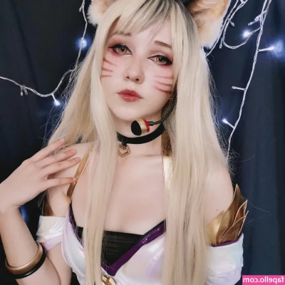 Kawaii Fox Tyan [ kawaii-fox-tyan ] - Sprawl out on the couch & whip that cock out 🍆🕳