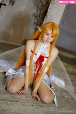 Kawaii Fox Tyan [ kawaii-fox-tyan ] - Finger veins and abdominal muscles.