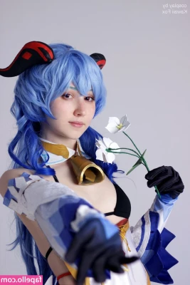 Kawaii Fox Tyan [ kawaii-fox-tyan ] - Will post the pics from the Heshootsfilm shoot that are just for my